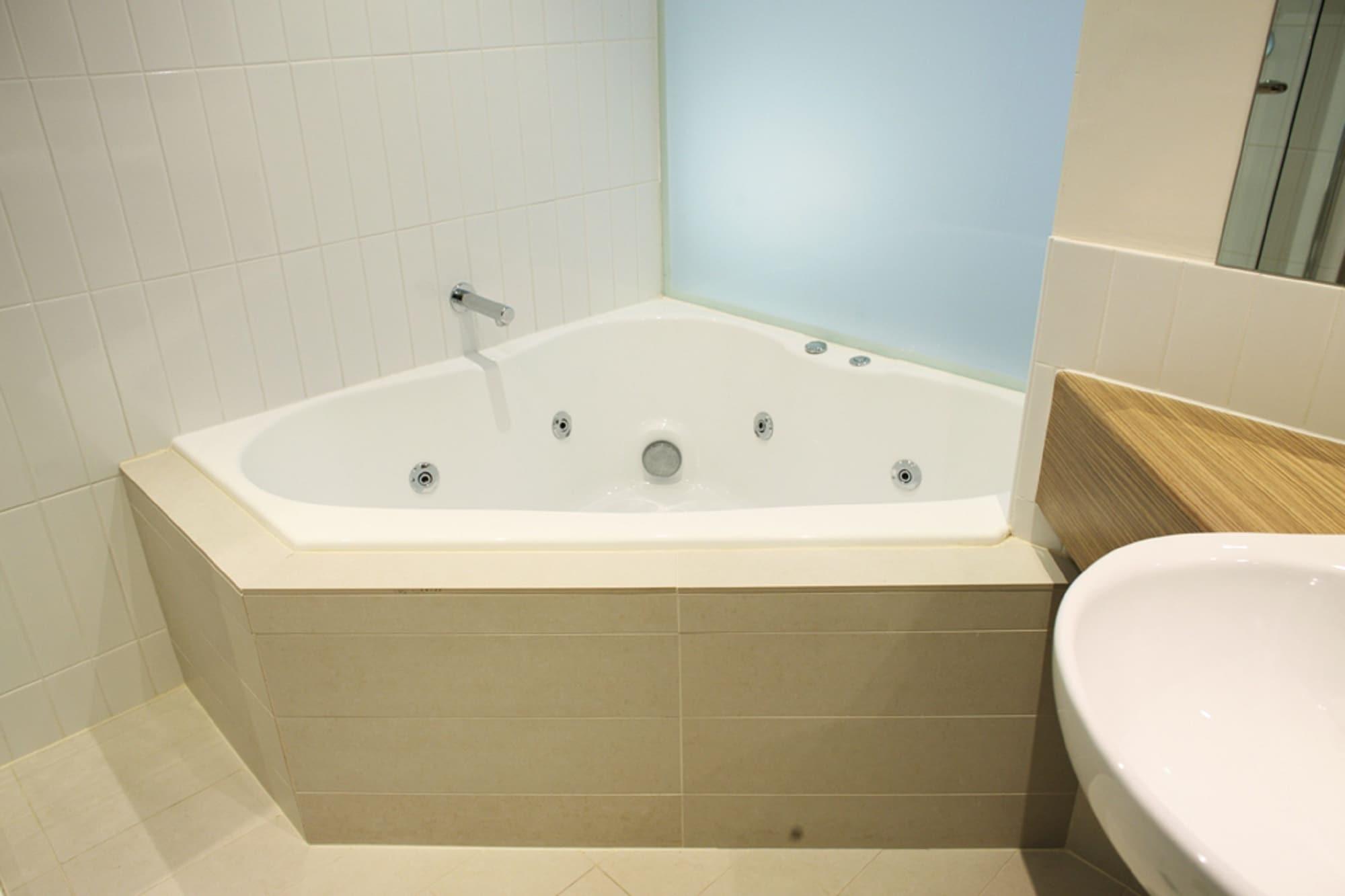 The Waves Apartments Каус Екстер'єр фото